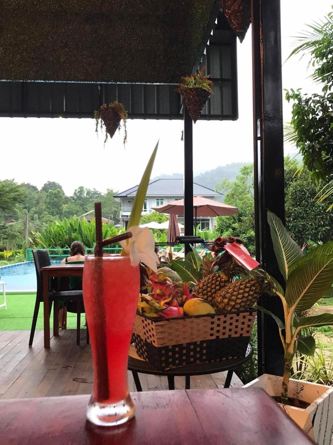The Royal Bamboo Lodges - Sha Certified Khao Sok National Park Kültér fotó