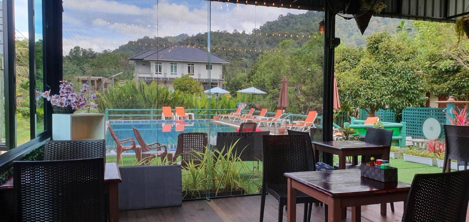 The Royal Bamboo Lodges - Sha Certified Khao Sok National Park Kültér fotó